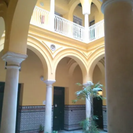 Holidays Isbilia Centro By Valcambre Seville Exterior photo