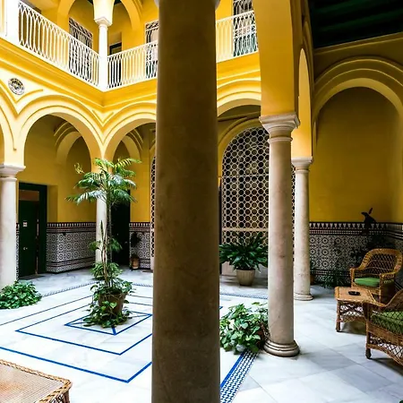 Holidays Isbilia Centro By Valcambre Seville Exterior photo