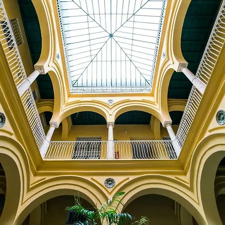 Holidays Isbilia Centro By Valcambre Seville Exterior photo