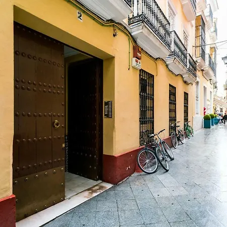 Holidays Isbilia Centro By Valcambre Seville Exterior photo